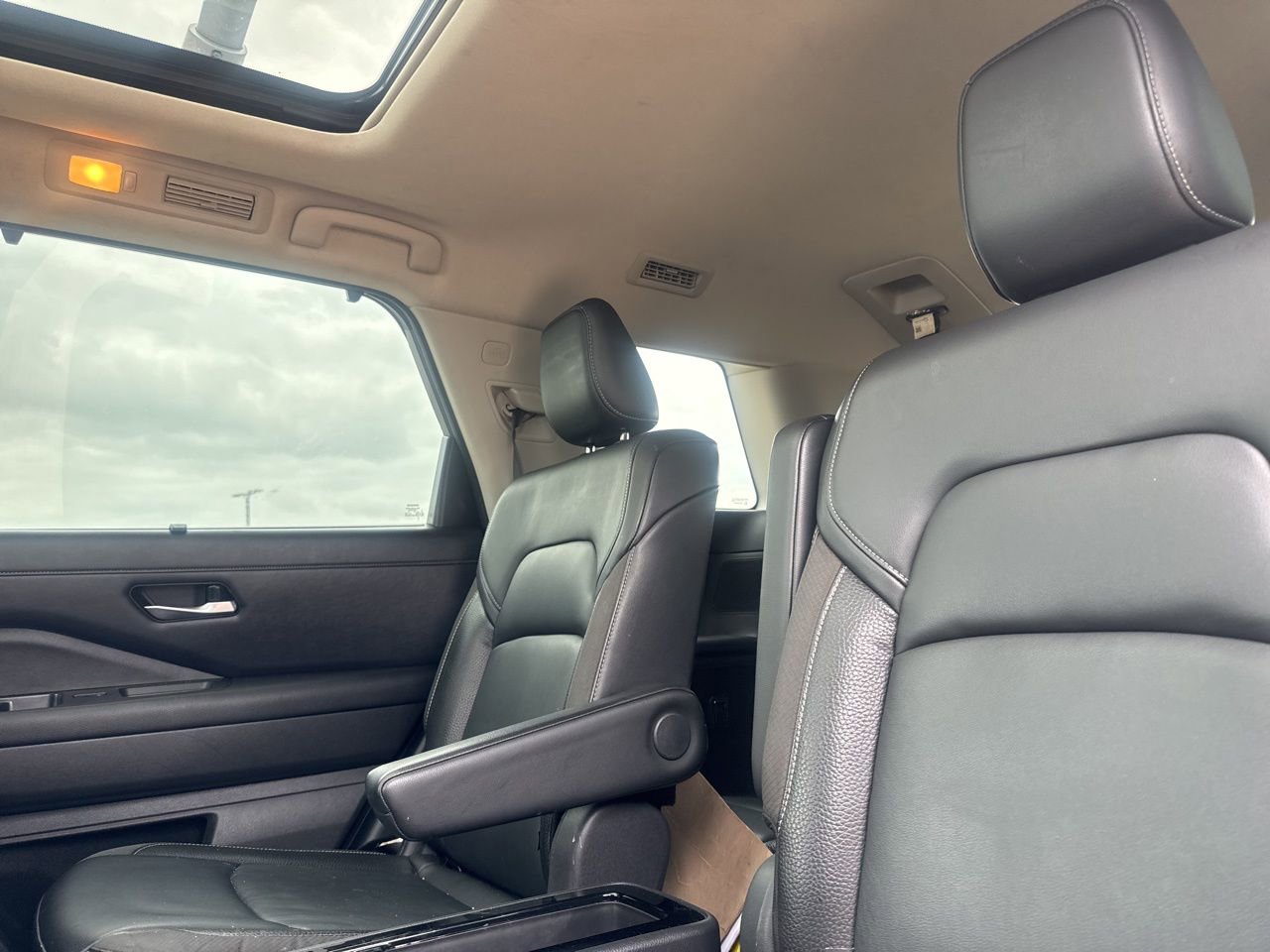 Certified 2022 Nissan Pathfinder SL w/ SL Premium Package image 36