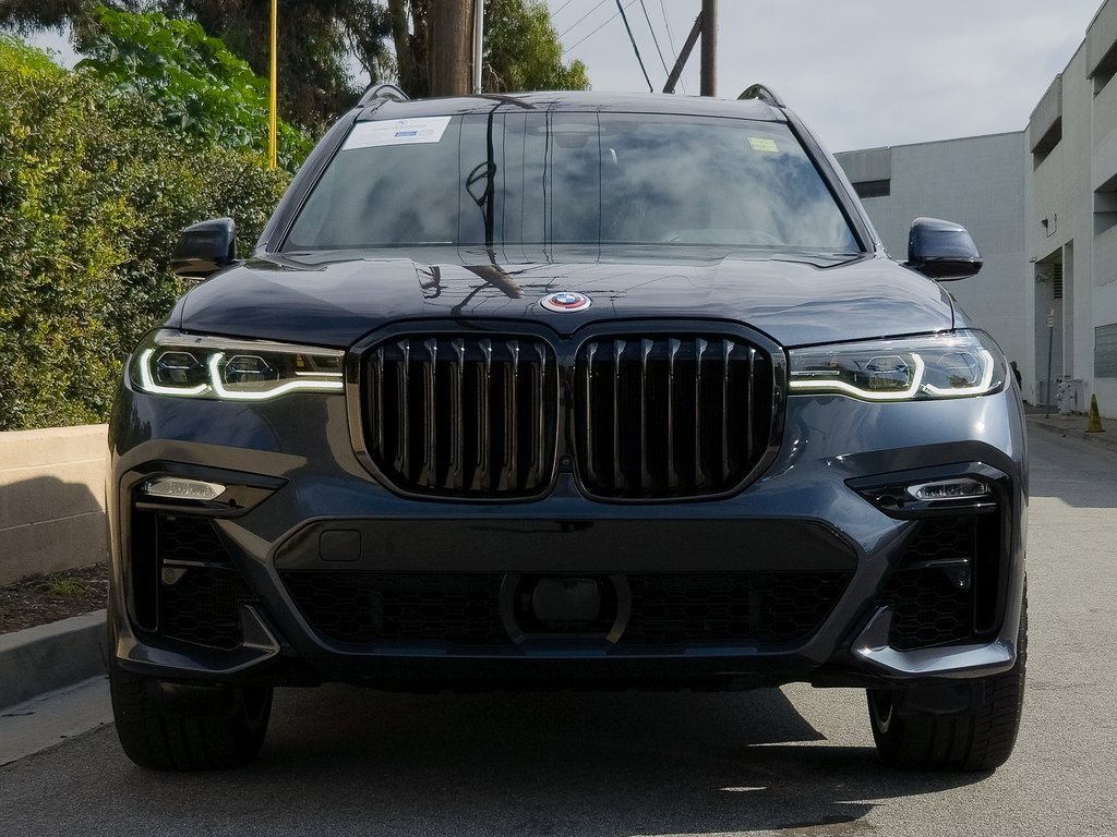 Certified 2022 BMW X7 M50i image 27