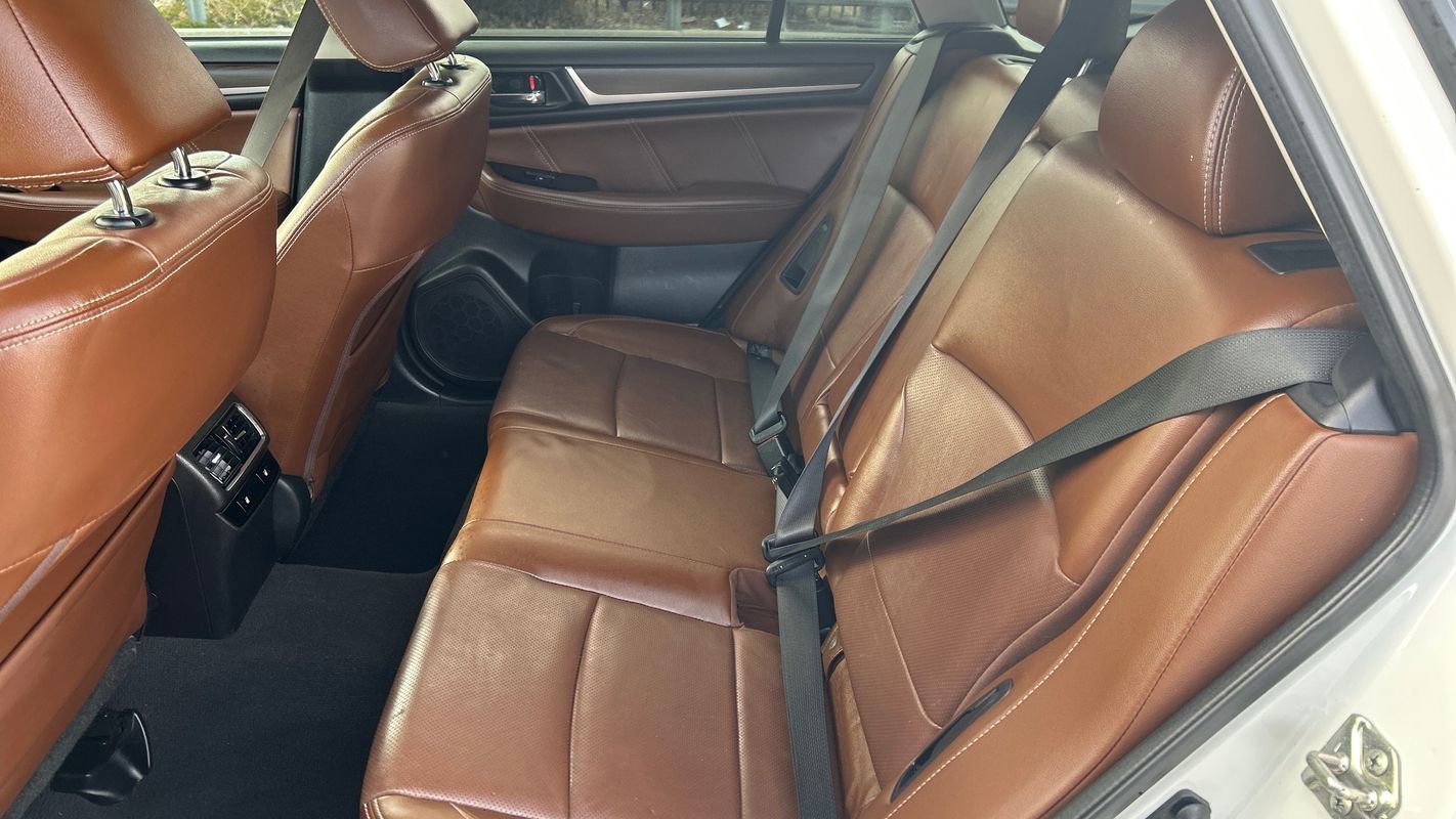 Used 2017 Subaru Outback 2.5i Touring image 10