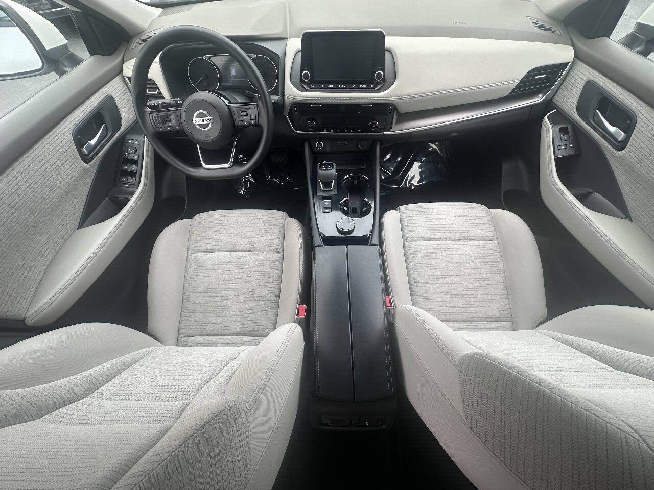 Used 2021 Nissan Rogue SV AWD/4WD image 15