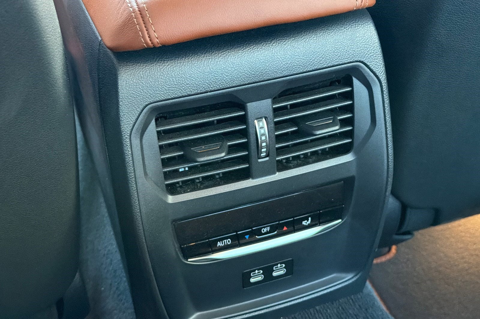 Used 2022 BMW M4 Coupe image 16