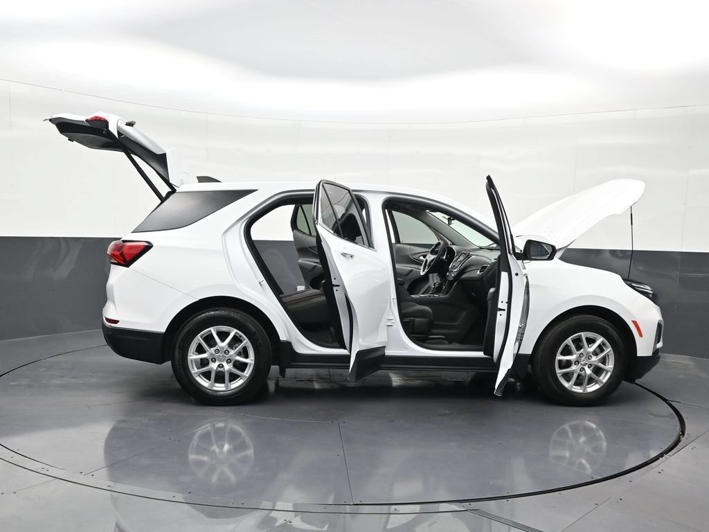 Used 2024 Chevrolet Equinox LT FWD image 32