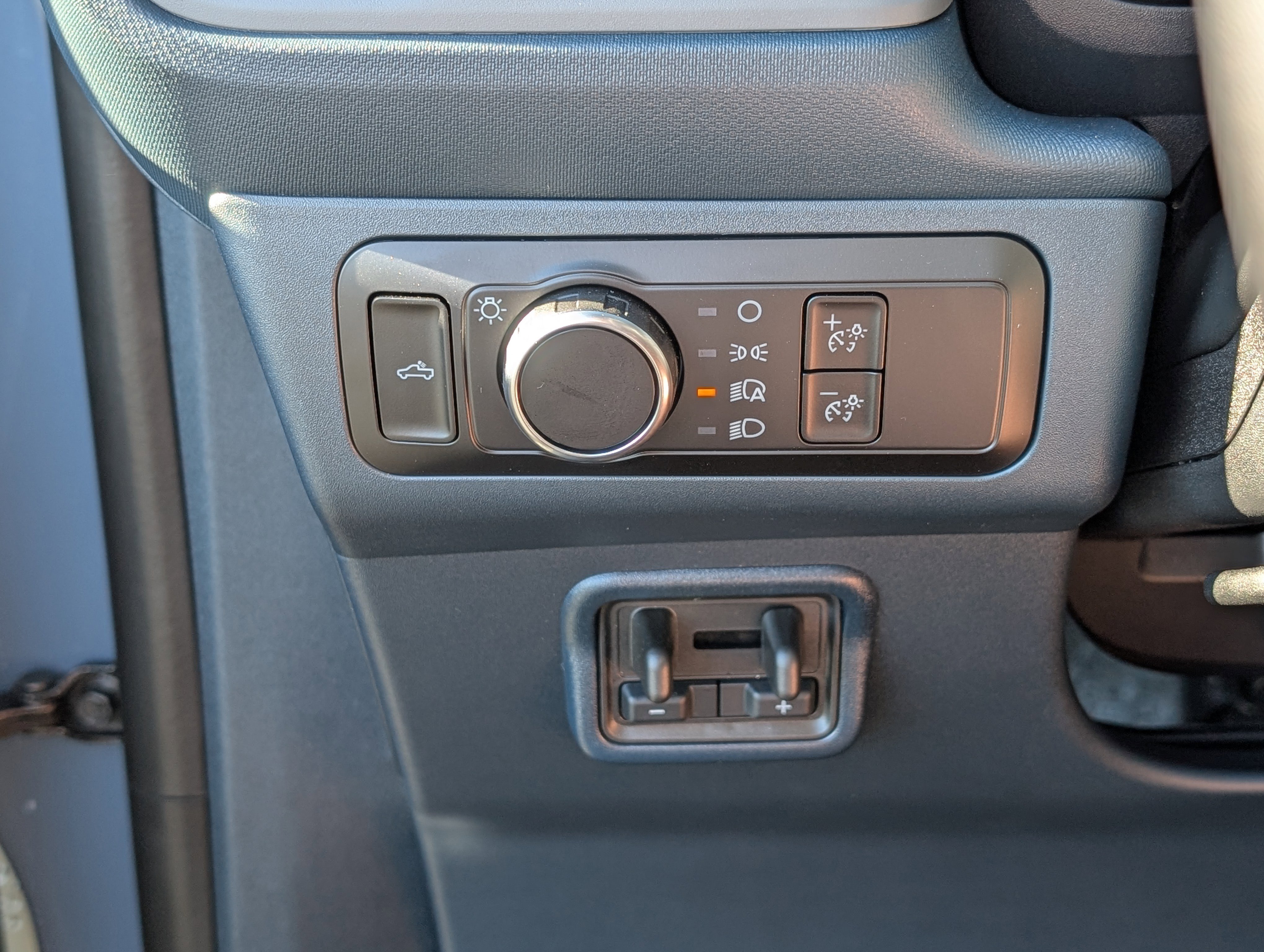 New 2025 Ford Maverick Lariat w/ Black Appearance Package image 19