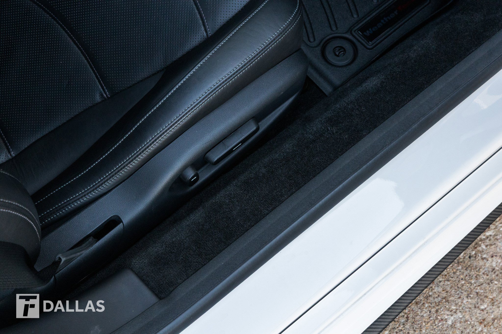 Used 2017 Acura NSX image 34