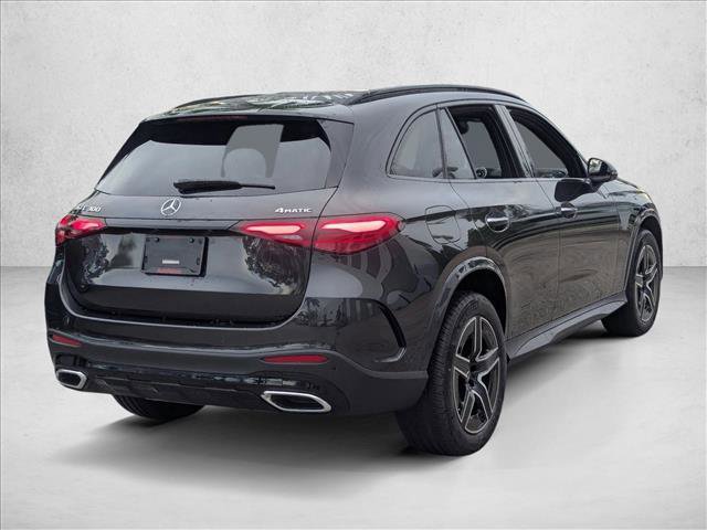 Used 2026 Mercedes-Benz GLC 300 4MATIC image 2