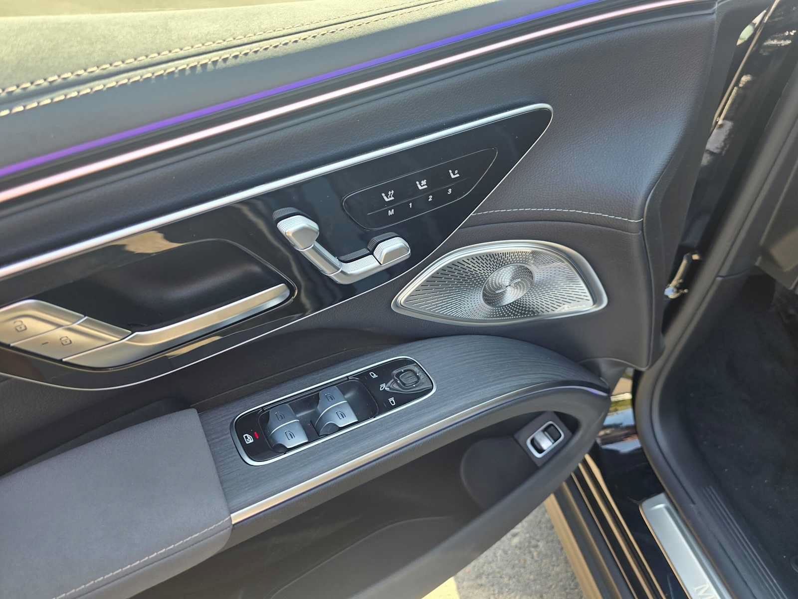 New 2026 Mercedes-Benz EQS 400 4MATIC SUV image 21