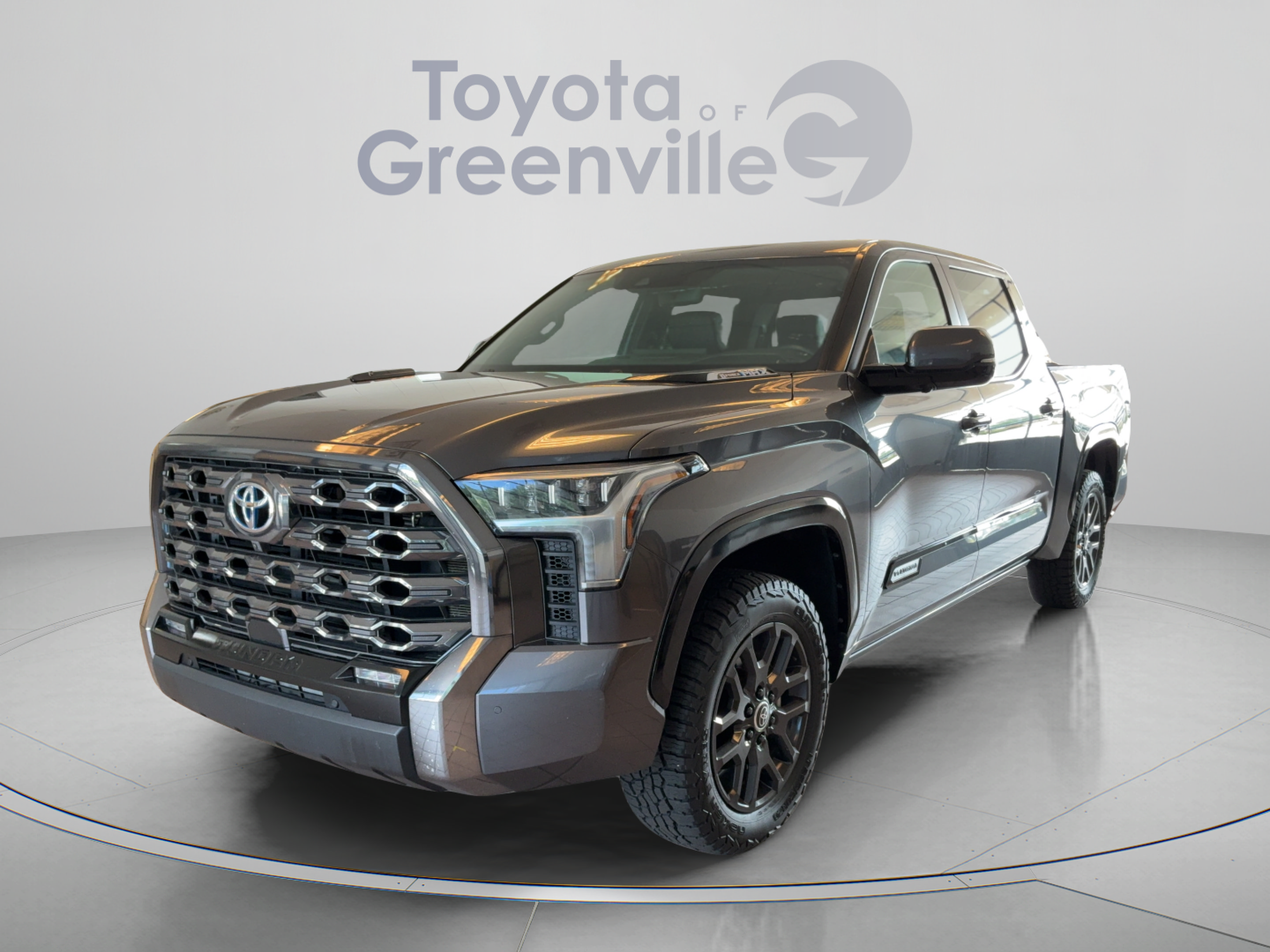 Used 2024 Toyota Tundra Platinum AWD/4WD image 1