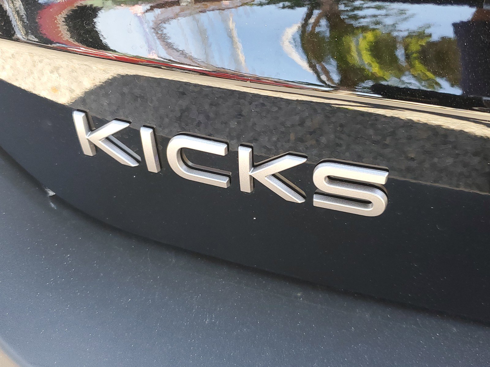 Certified 2025 Nissan Kicks S image 30