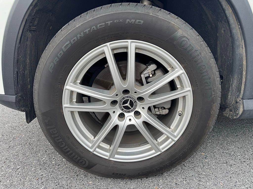 Used 2023 Mercedes-Benz GLC 300 4MATIC image 11