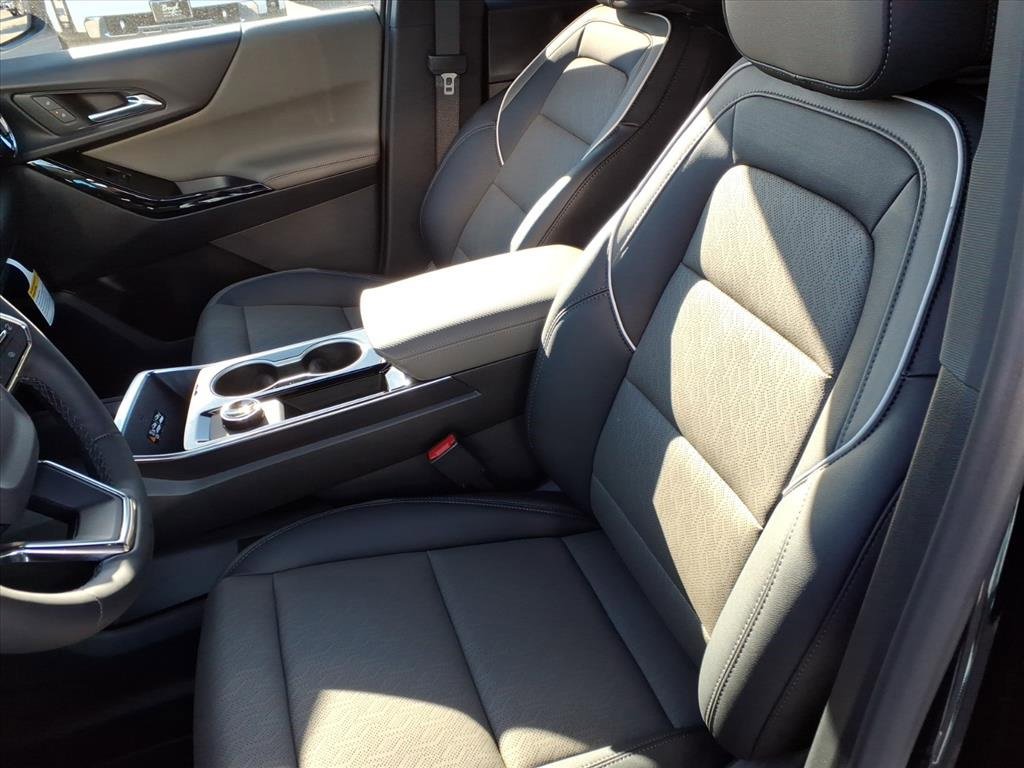 New 2026 Chevrolet Equinox LT w/ Convenience Package II image 9