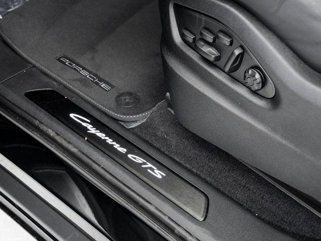Certified 2025 Porsche Cayenne GTS image 12