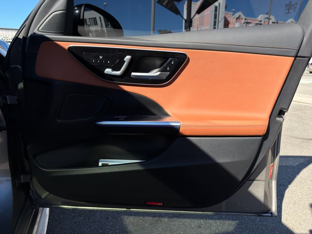 Used 2023 Mercedes-Benz C 300 Sedan image 28