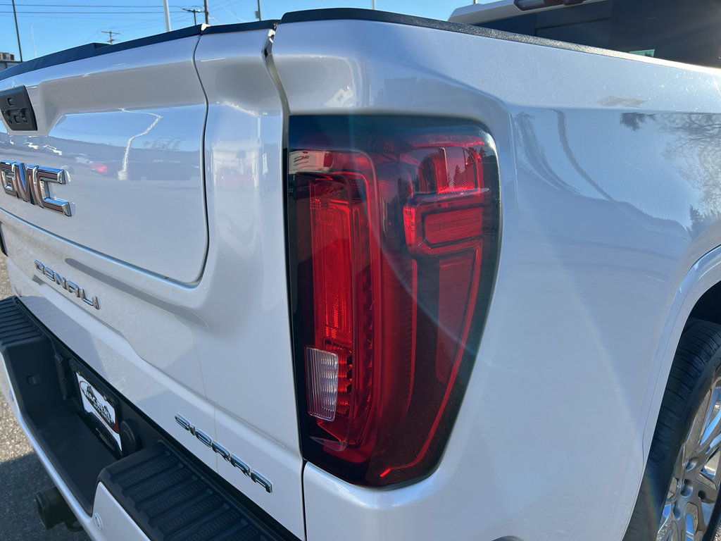 Used 2020 GMC Sierra 1500 Denali w/ Technology Package image 11