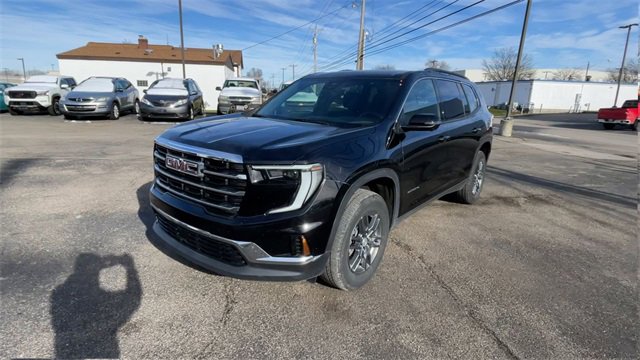 Used 2025 GMC Acadia Elevation image 6
