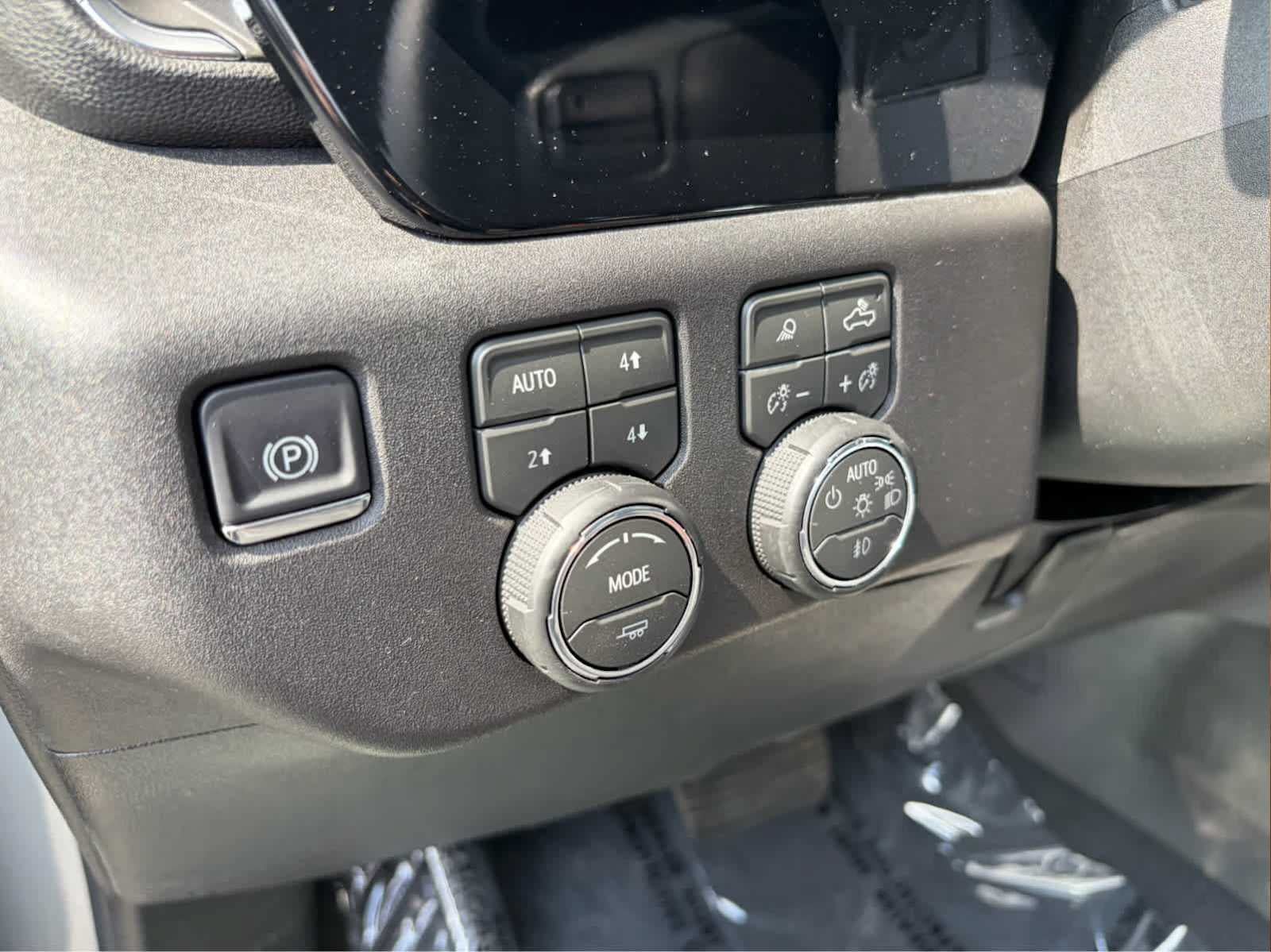Used 2026 Chevrolet Silverado 2500 LTZ w/ Trail Boss Package AWD/4WD image 13