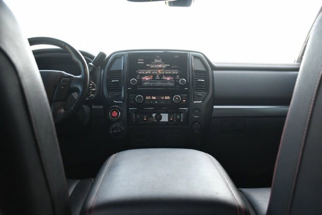 Used 2021 Nissan Titan PRO-4X w/ Pro-4x Convenience Package image 11