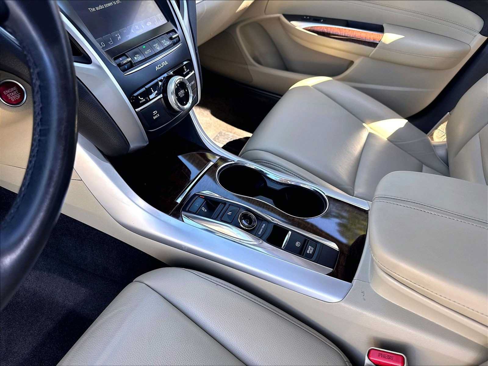 Used 2018 Acura TLX V6 FWD image 19