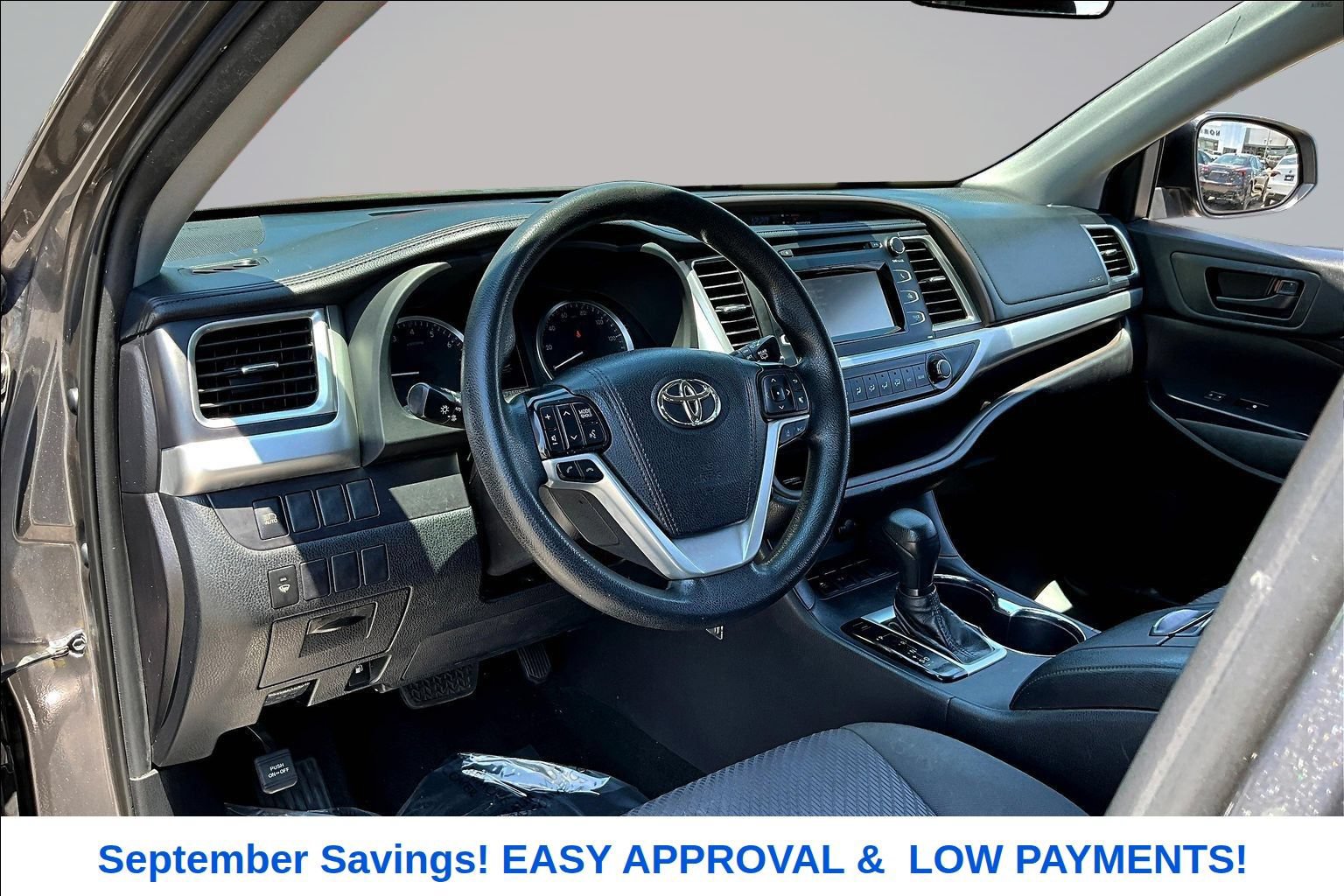 Used 2019 Toyota Highlander LE FWD image 20