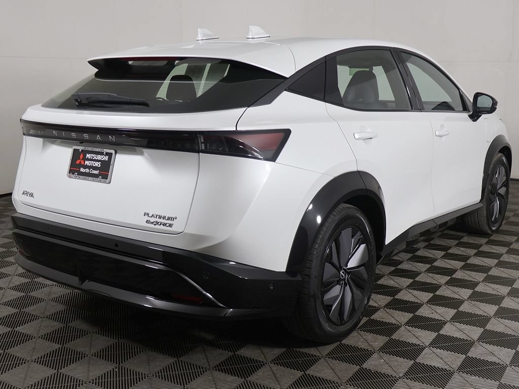 Used 2024 Nissan Ariya AWD image 14