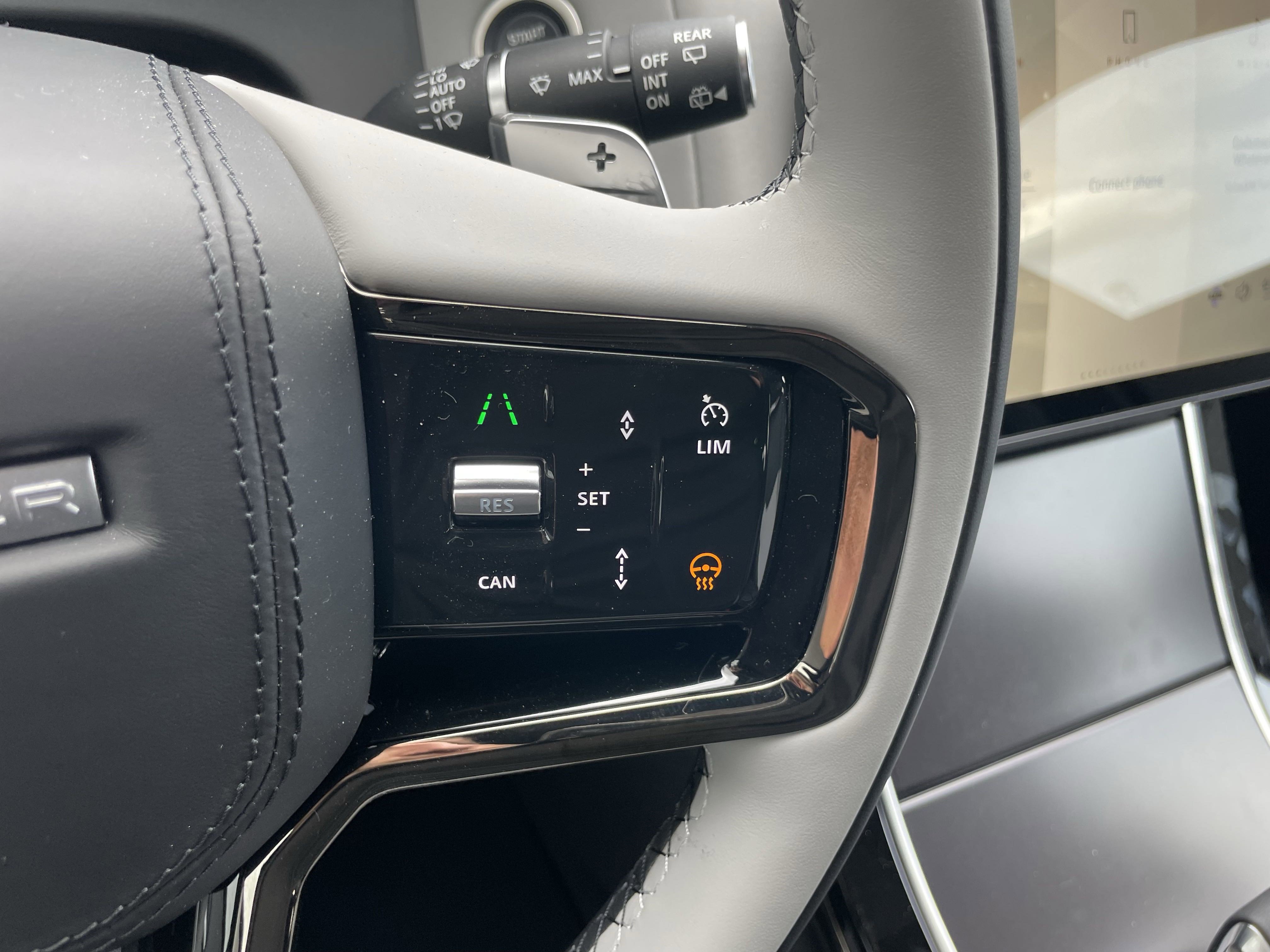 New 2026 Land Rover Range Rover Velar Dynamic SE image 22