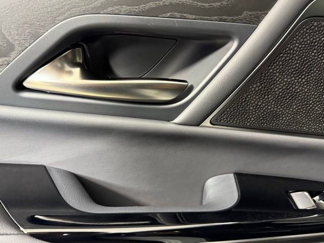 New 2025 Lexus LX 600 4WD w/ Luxury Package image 24