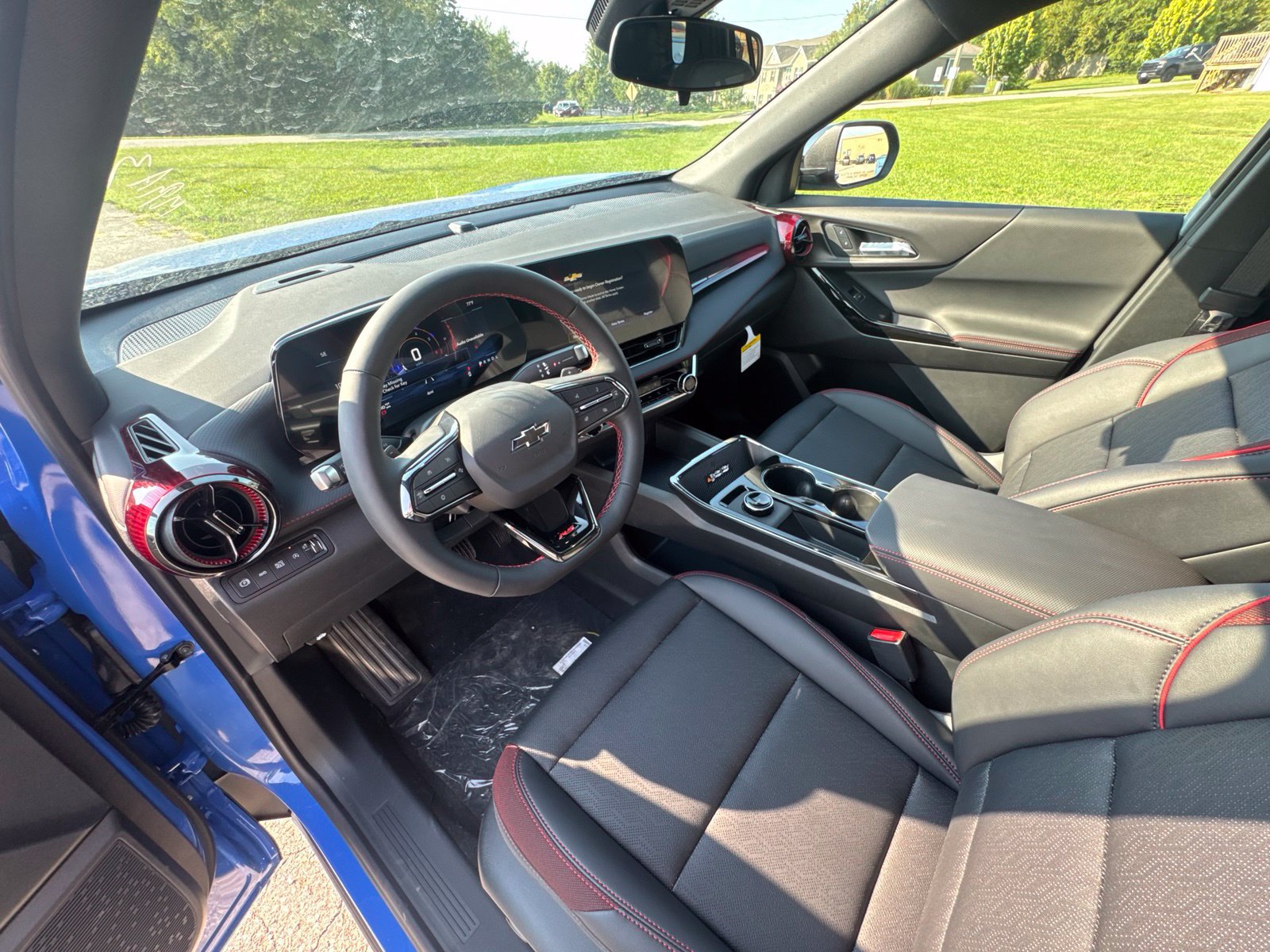New 2027 Chevrolet Equinox RS AWD/4WD image 13