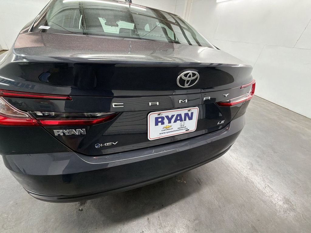 Used 2025 Toyota Camry LE FWD image 29