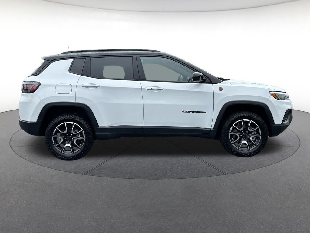 Certified 2025 Jeep Compass Trailhawk w/ Trailhawk Elite Group AWD/4WD image 7
