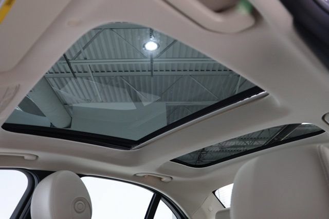 Used 2020 Mercedes-Benz C 300 4MATIC Sedan image 31