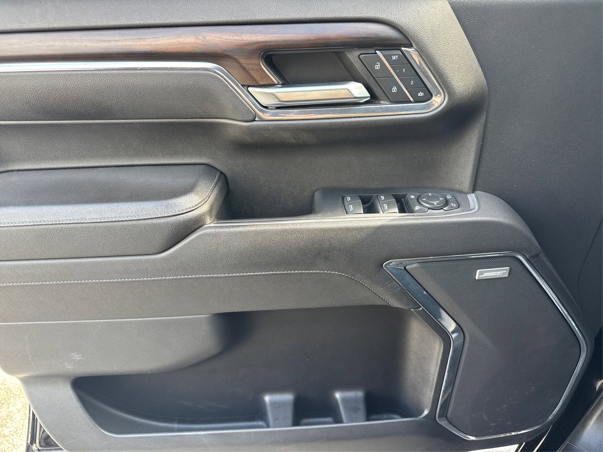 Used 2023 GMC Sierra 1500 SLT w/ SLT Premium Package image 25