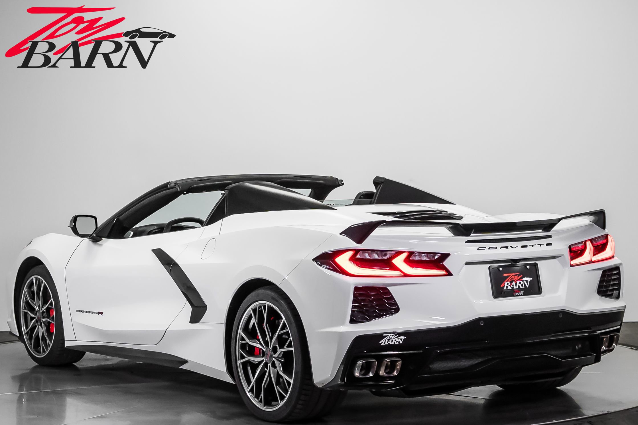 Used 2023 Chevrolet Corvette Stingray Preferred Conv w/ Z51 Performance Package RWD image 3