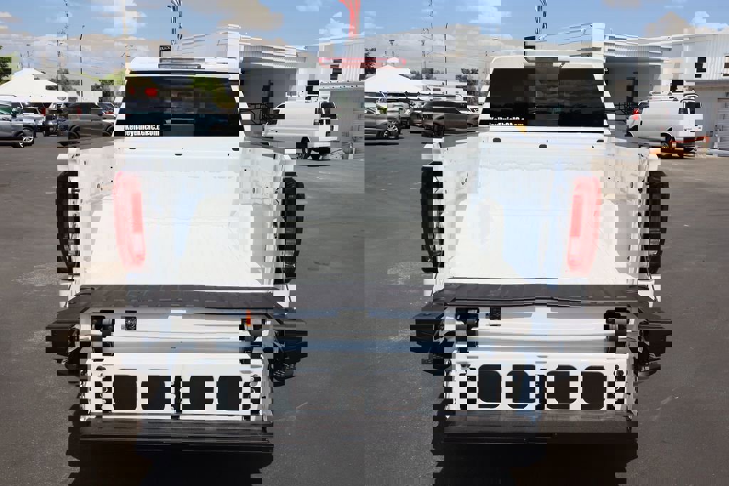 New 2026 GMC Sierra 1500 SLT w/ SLT Premium Package image 6