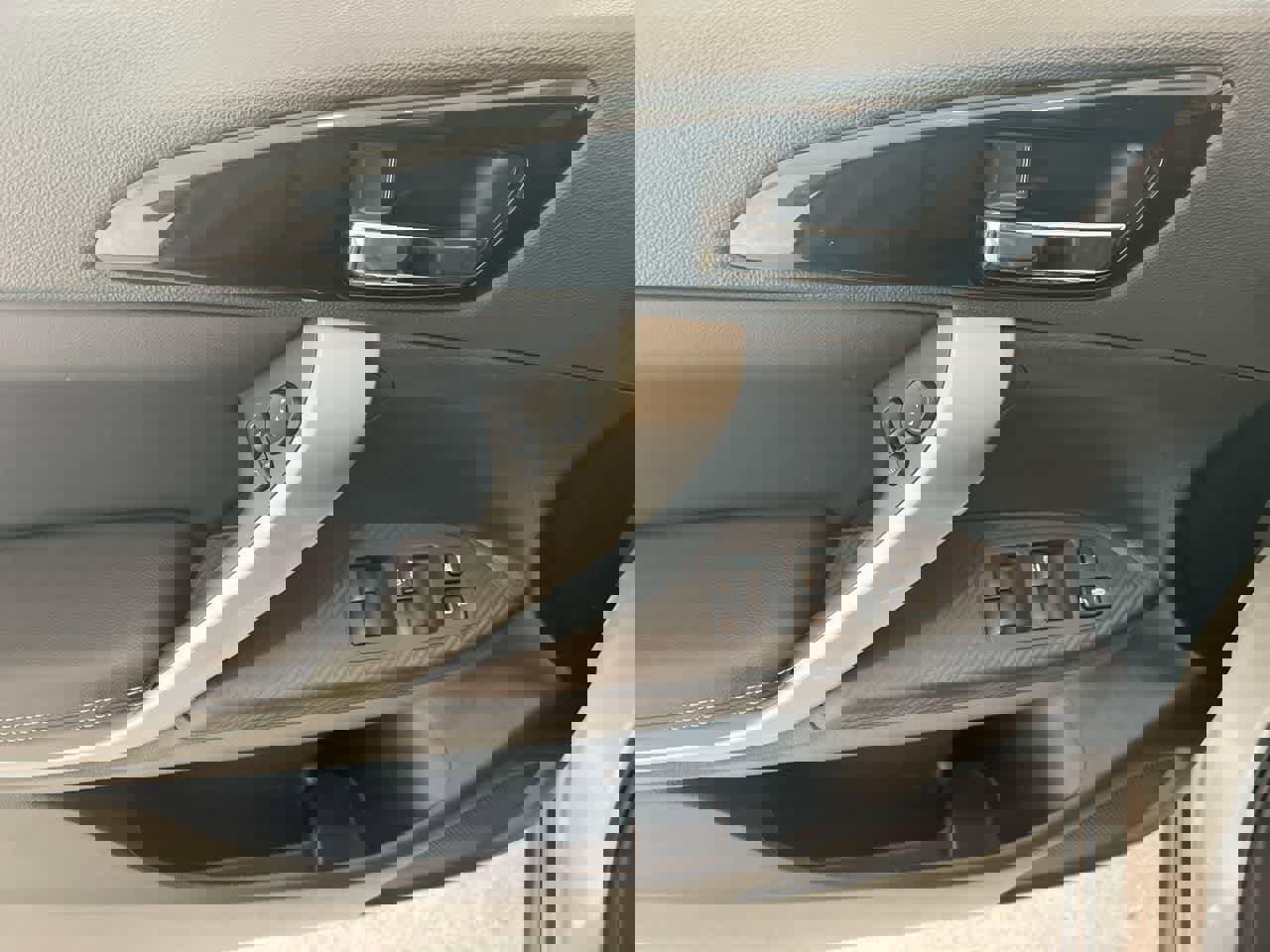 Used 2024 Mitsubishi Eclipse Cross SE image 13