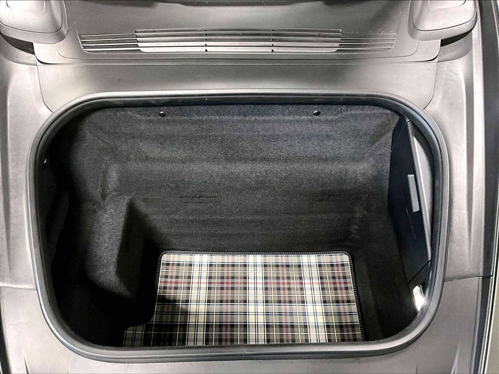 Used 2025 Porsche 911 Turbo S image 38