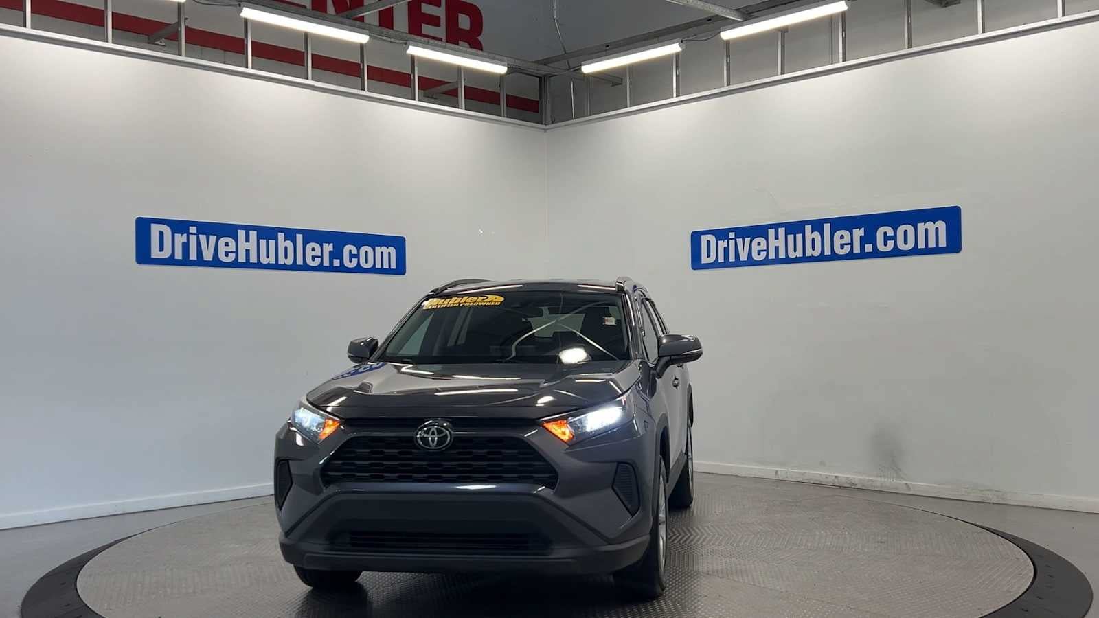 Used 2019 Toyota RAV4 LE w/ Carpet Mat Package FWD image 3