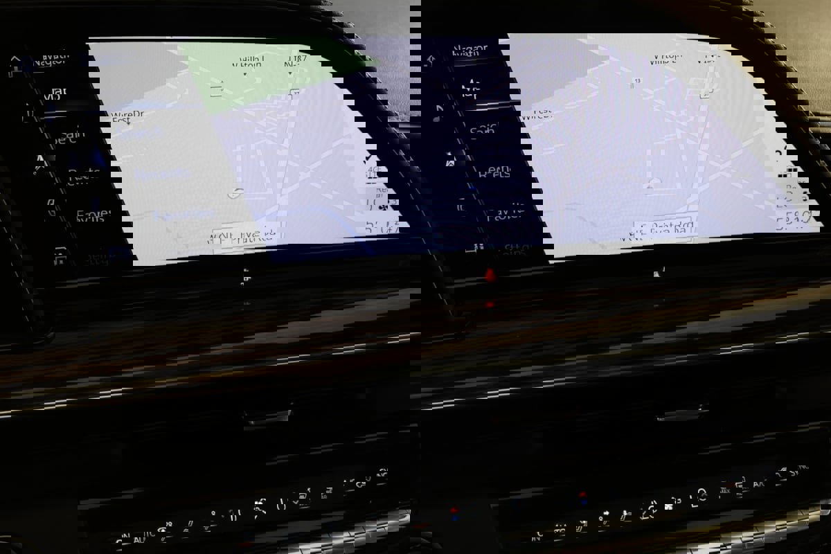 Used 2022 Cadillac Escalade Premium Luxury image 8