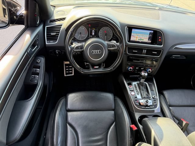 Used 2017 Audi SQ5 Premium Plus w/ Technology Package AWD/4WD image 12