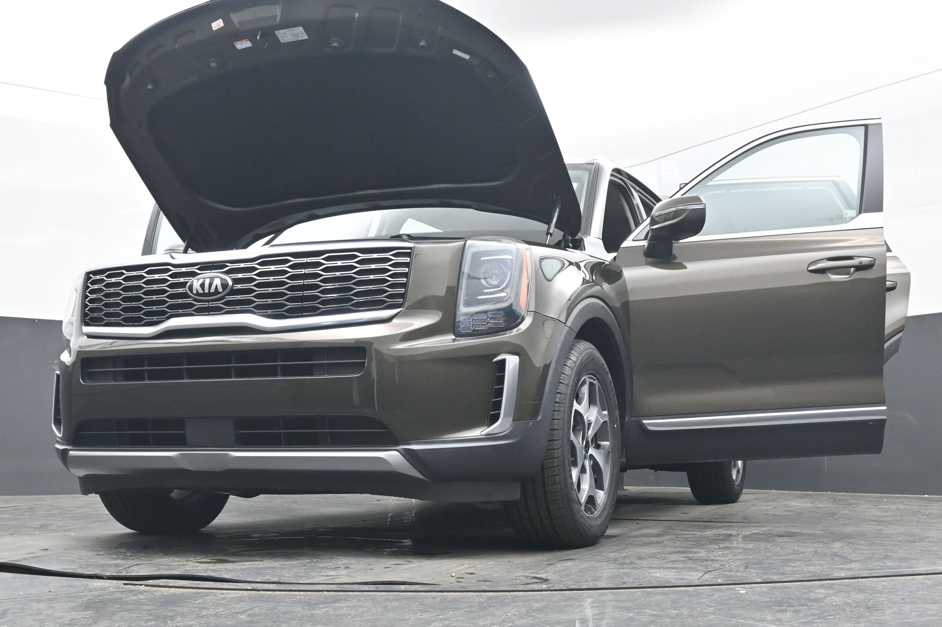 Used 2021 Kia Telluride EX image 39
