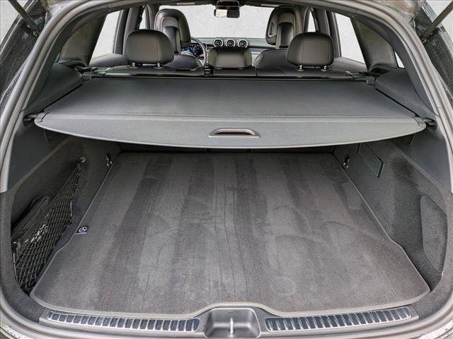 Used 2025 Mercedes-Benz GLC 300 image 6