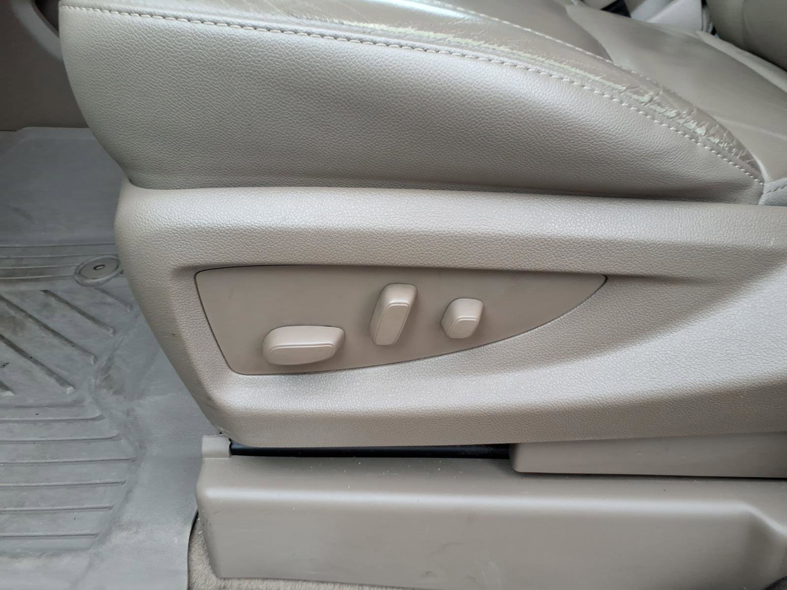 Used 2020 Chevrolet Tahoe LT w/ Luxury Package image 10