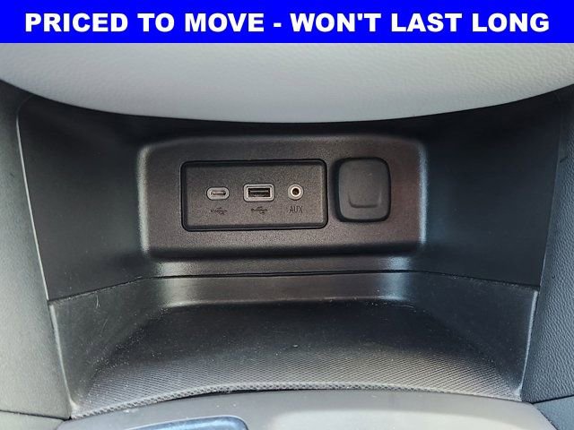 Used 2024 Chevrolet Equinox LS w/ LS Convenience Package image 22