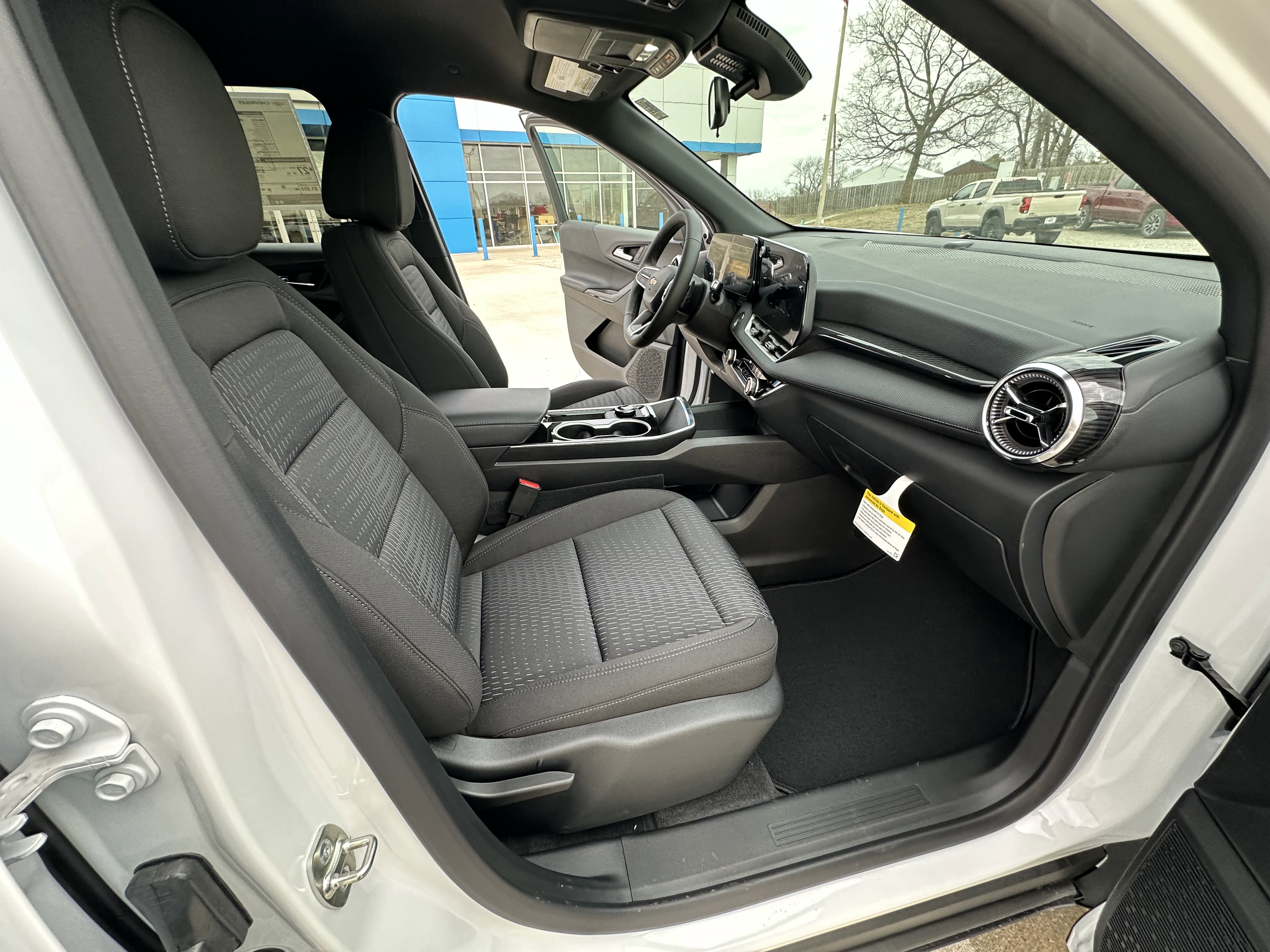 New 2026 Chevrolet Equinox LT image 28