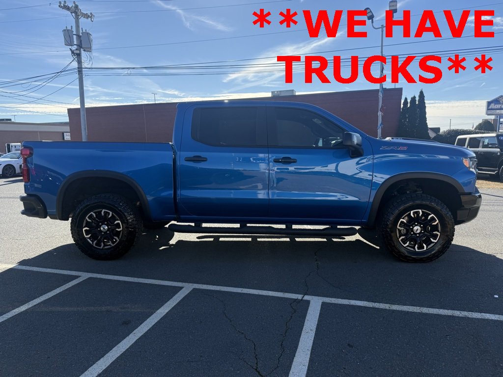 Used 2022 Chevrolet Silverado 1500 ZR2 image 2