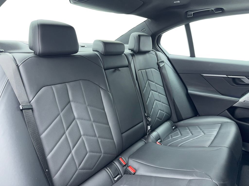 Used 2024 BMW 530i image 48