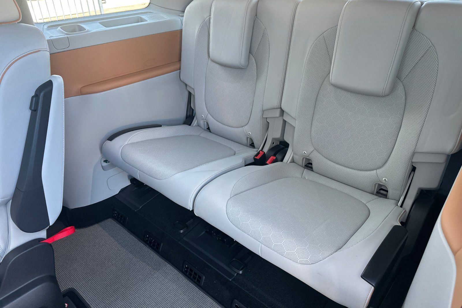 New 2025 Volkswagen ID. Buzz 1st Edition AWD/4WD image 13