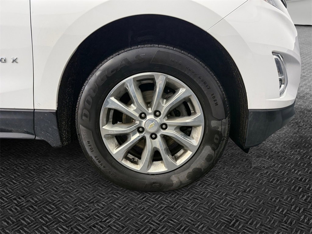 Used 2019 Chevrolet Equinox LS w/ LS Convenience Package image 11