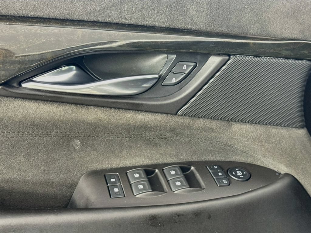 Used 2016 Cadillac Escalade ESV Platinum RWD image 22