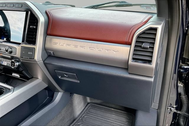 Used 2022 Ford F350 Platinum w/ FX4 Off-Road Package AWD/4WD image 18