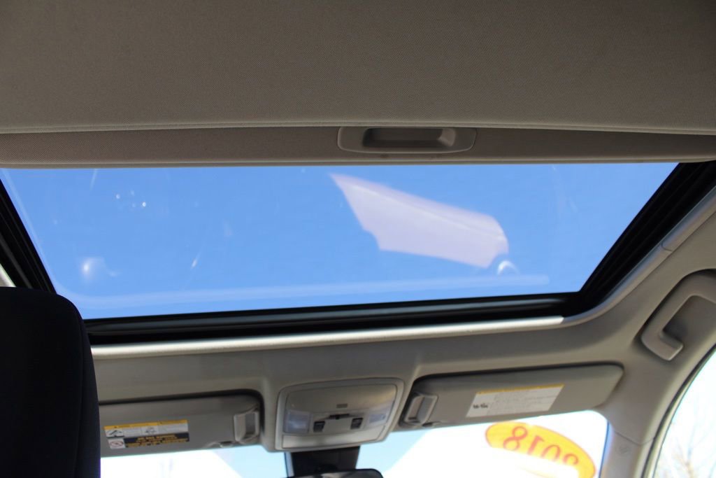 Used 2018 Toyota RAV4 XLE w/ Plus Extra Value Package image 27