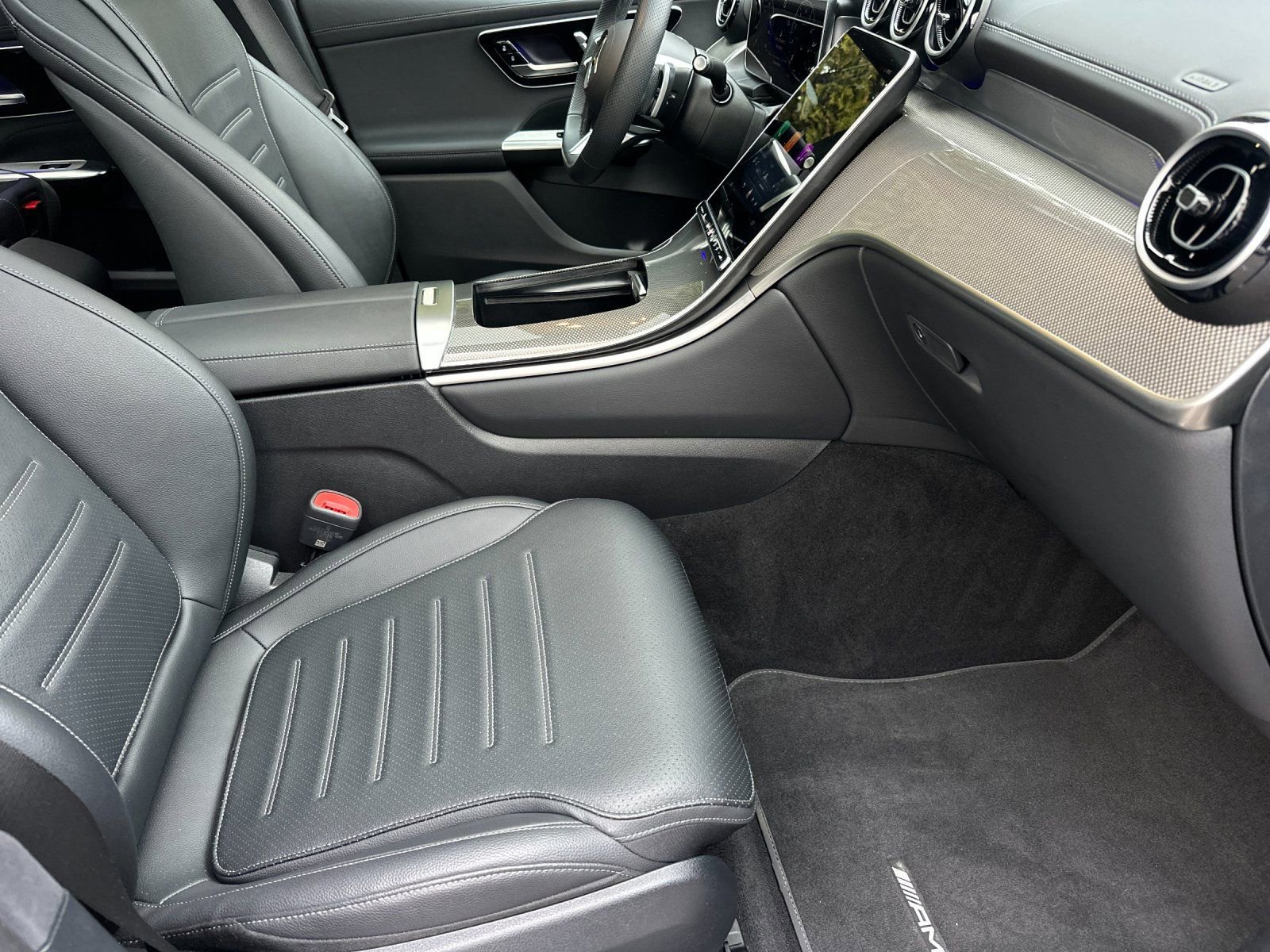 Certified 2025 Mercedes-Benz GLC 300 4MATIC image 16